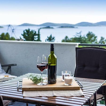 Sestrice Apartment Драге Екстериор снимка