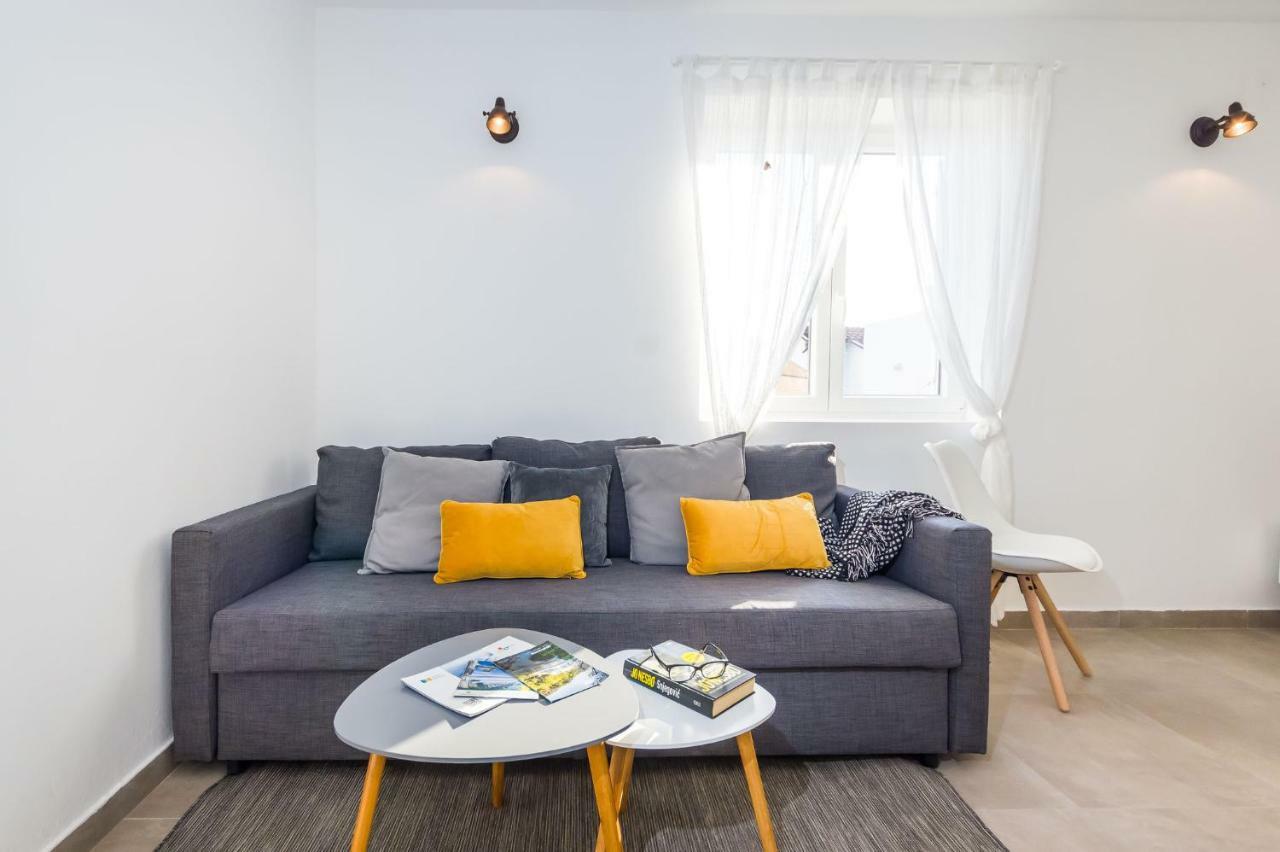 Sestrice Apartment Драге Екстериор снимка