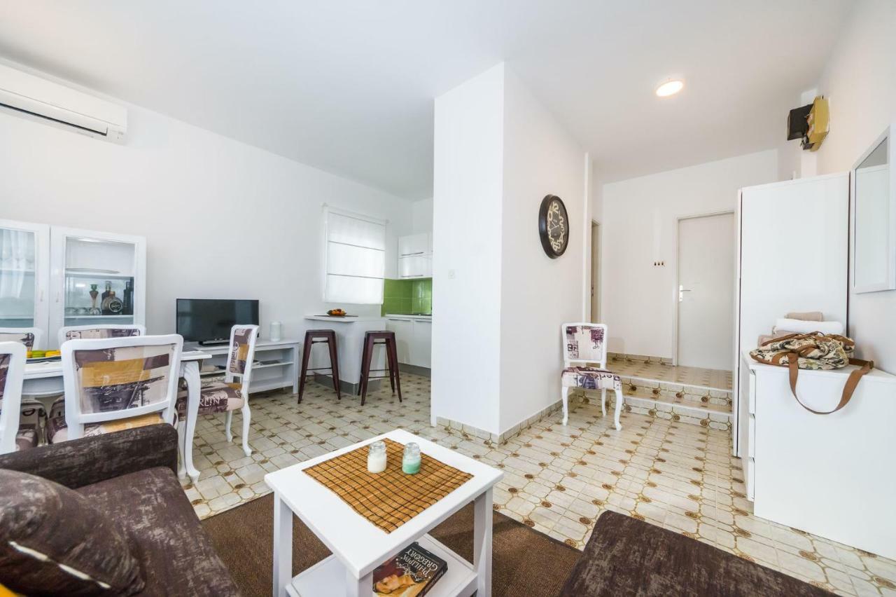 Sestrice Apartment Драге Екстериор снимка